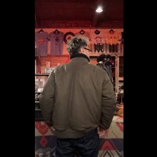 他の写真3: FINE CREEK  C-WORKS LEA  DEER  鹿革 MA-1　　OLIVE　　size４４