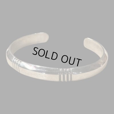 画像1: INDIANJEWELRY  Cippy Crazy Horse(シッピー クレイジーホース) インディアンジュエリー　バングル　ブレス