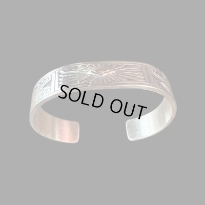 画像2: INDIANJEWELRY HOWARD NELSON  ハワード.ネルソン　サンバーストバングル