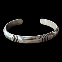 INDIANJEWELRY  Cippy Crazy Horse(シッピー クレイジーホース) インディアンジュエリー　バングル　ブレス