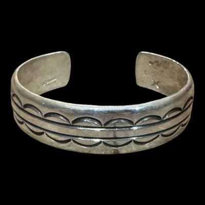 画像1: INDIANJEWELRY  Cippy Crazy Horse(シッピー クレイジーホース) インディアンジュエリー　バングル　ブレス