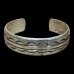 画像1: INDIANJEWELRY  Cippy Crazy Horse(シッピー クレイジーホース) インディアンジュエリー　バングル　ブレス (1)