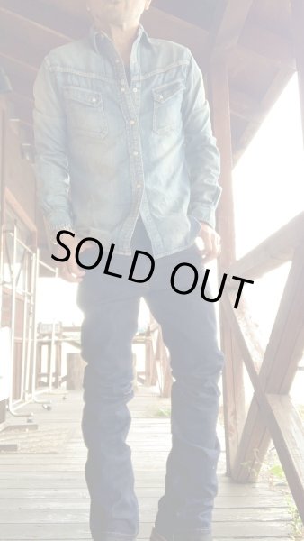 画像9: NAKED SUN     ネイキッドサン　ウエスタンシャツ　8oz MILITARY DENIM　　INDIGO  USED WASH (9)