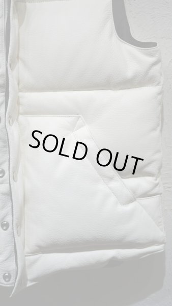 画像8: FINE CREEK&CO ファインクリーク・アンド・コーLaw  レザーダウンベストWHITE ホワイト (8)