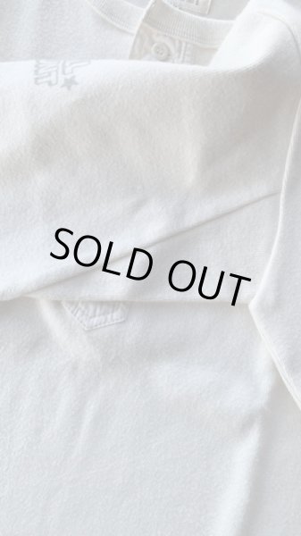 画像8: FULL COUNT(フルカウント）OrganicRibHenleyNeck（３０周年記念モデル）Liam Alvy Tatoo Design (8)