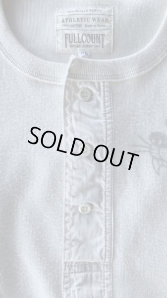 画像3: FULL COUNT(フルカウント）OrganicRibHenleyNeck（３０周年記念モデル）Liam Alvy Tatoo Design (3)