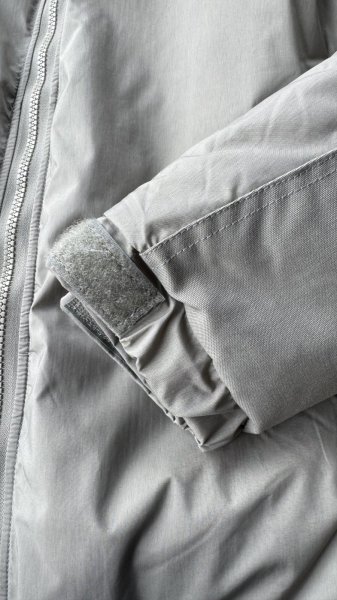 画像7: 2000年代DeadStock.米軍ECWC Parka　GEN  III LEVEL7 　　M  LONG (7)