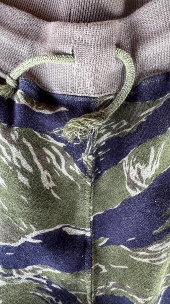 画像5: CUSHMAN（クッシュマン）ＭＩＮＩ　ＰＩＬＥ　ＳＷＥＡＴ　ＳＨＯＲＴＳ　スウェットショートパンツ　タイガーカモ (5)