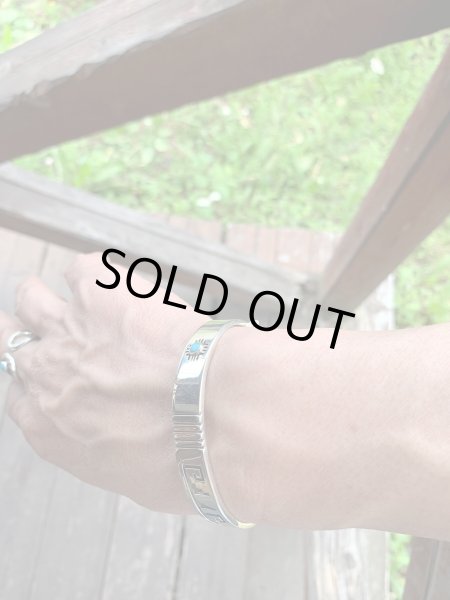 画像8: NAVAJO ナバホ族　Horseshoe Bend シルバーバングル　ターコイズ (8)