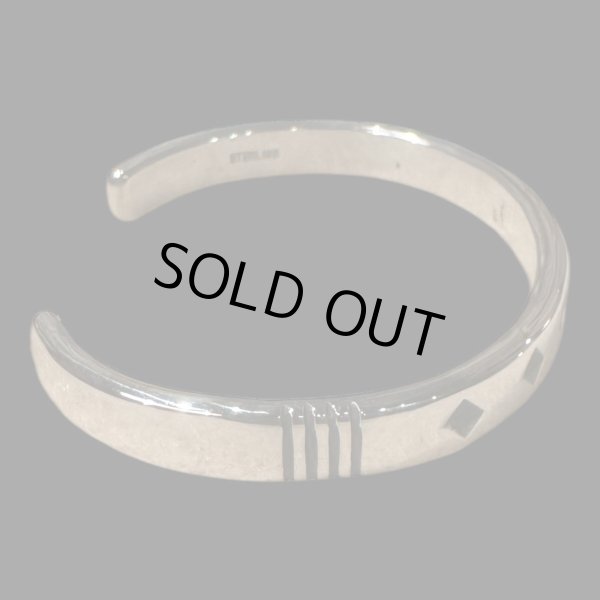 画像2: INDIANJEWELRY  Cippy Crazy Horse(シッピー クレイジーホース) インディアンジュエリー　バングル　ブレス (2)