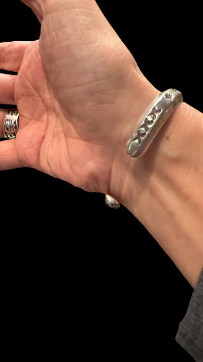 画像2: INDIANJEWELRY Cippy Crazy Horse(シッピー クレイジーホース) インディアンジュエリー バングル ブレス