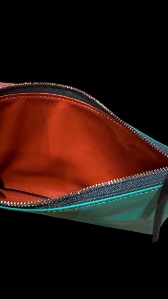 画像10: ITUAIS(イトゥアイス)qualquer coisa pouch  コケコイザポーチ  SWIFT LEATHER (10)