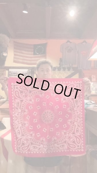 画像4: BANDANNAS GRANDE  BIGバンダナ　MADE IN U.S.A.　ペイズリーレッド (4)