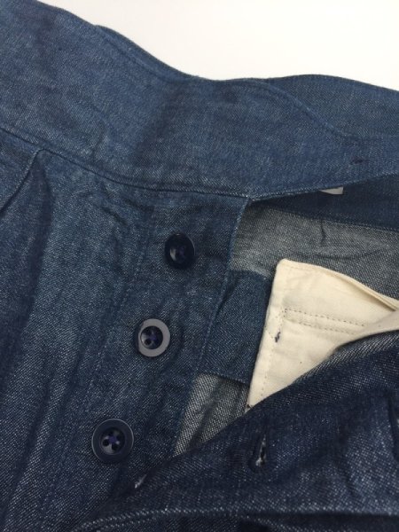 画像4: JELADO "ANTIQUE GARMENTS"」Gurkha Shorts インディゴ (4)