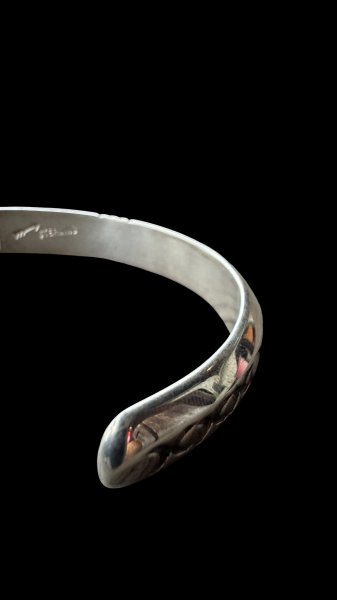 画像3: INDIANJEWELRY  Cippy Crazy Horse(シッピー クレイジーホース) インディアンジュエリー　バングル　ブレス (3)