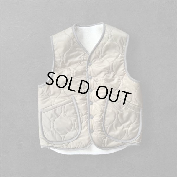画像1: CUSHMAN　クッシュマン QUILTING&FUR　REVERSIBLE BOA VEST OLIVE/CREAM (1)