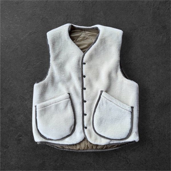 画像3: CUSHMAN　クッシュマン QUILTING&FUR　REVERSIBLE BOA VEST OLIVE/CREAM (3)