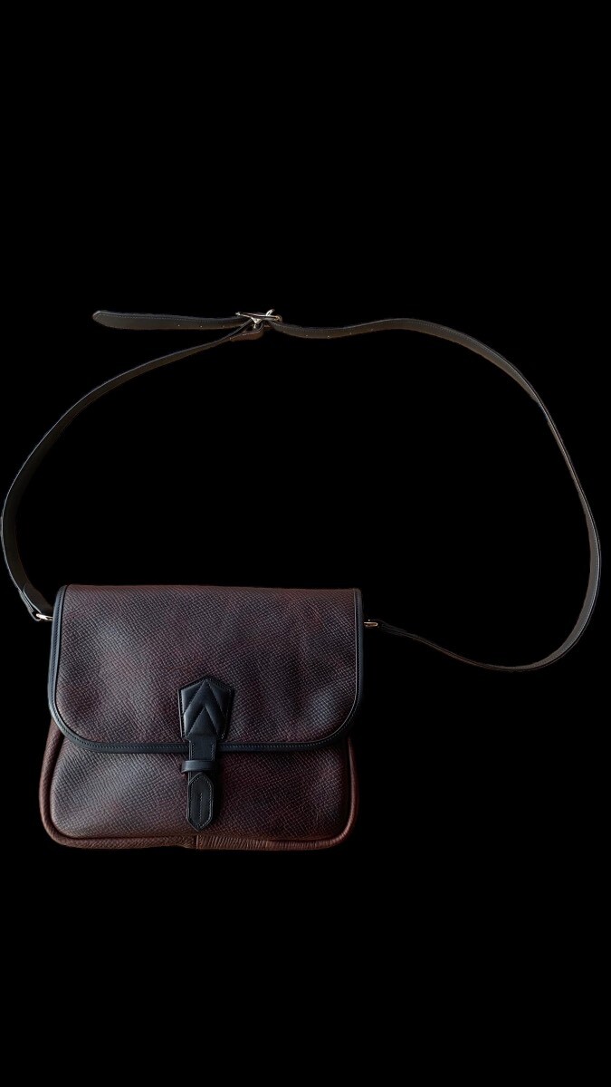 ITUAIS(イトゥアイス） Russian cross doard Carlos Shoulder Bag